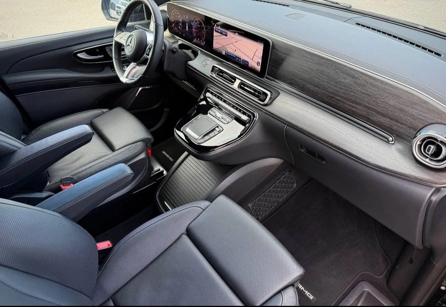 Mercedes V-Class interior 1